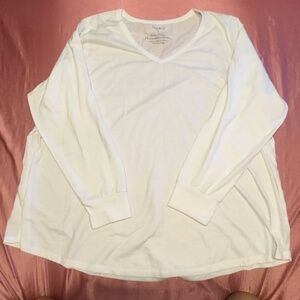 Torrid Classic Fit V-Neck white Size 4X